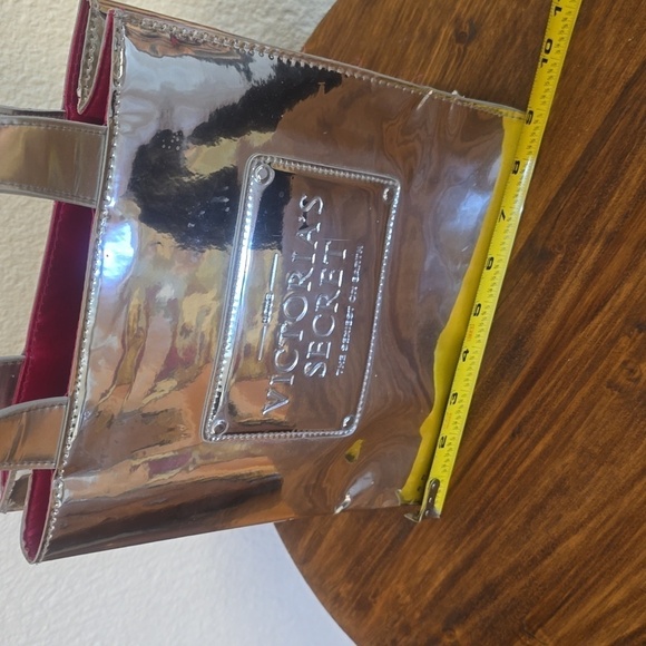 Victoria's Secret Silver Metallic SMALL tote Bag RED satin interior Mod & Sassy! - Picture 8 of 12